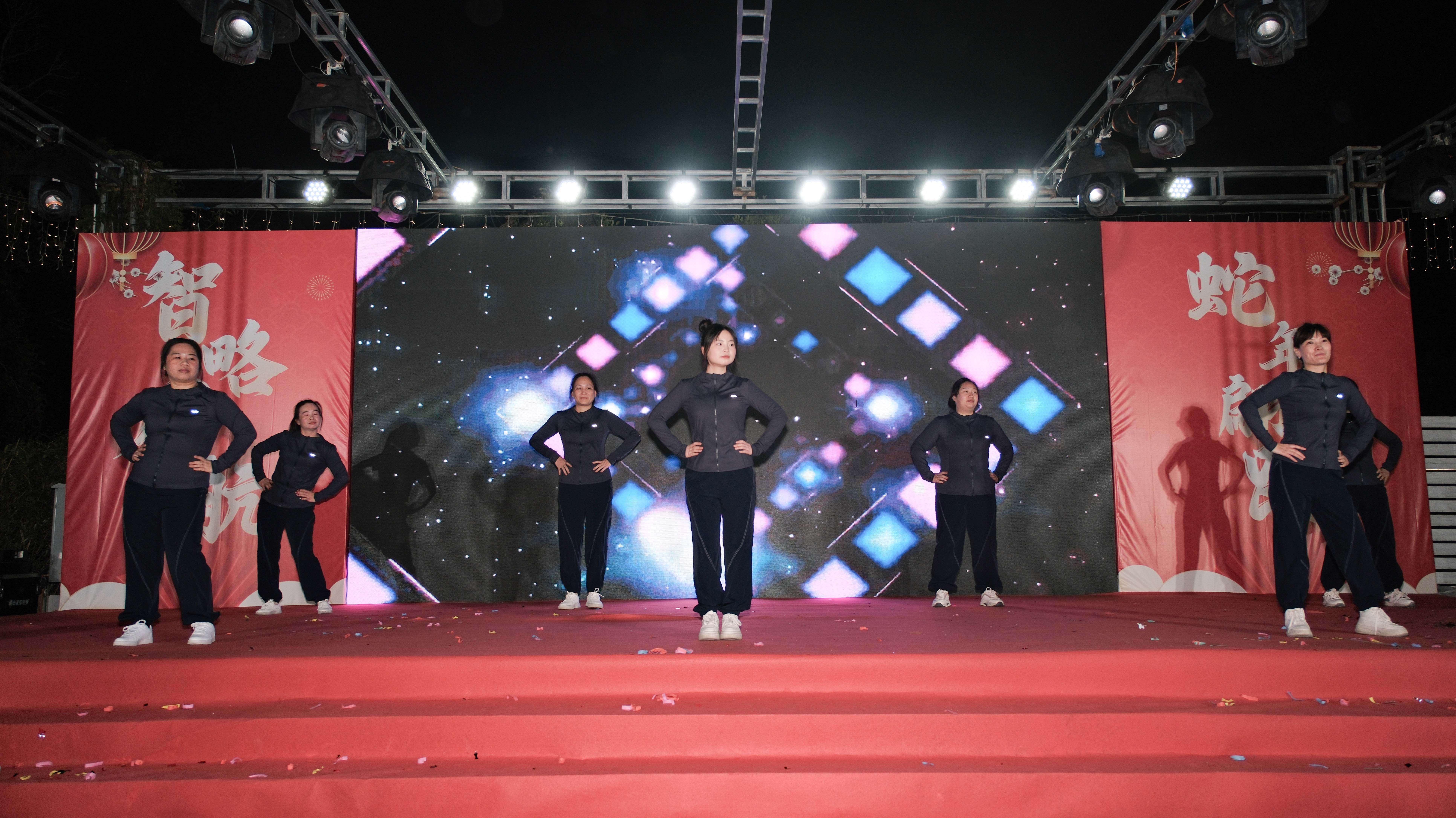 久信達科技2024年年會圓滿落幕：感恩同行，共創(chuàng)環(huán)保新未來，乘風破浪，夢想起航(圖10)