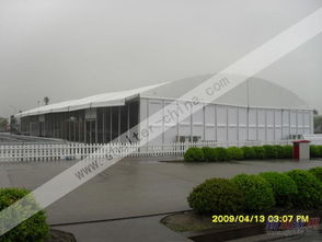 弧形篷房與拱形篷房 多功能的會議及展覽解決方案