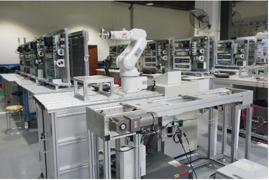 智造新力量 犀靈工業機器人秦磊，以“機械手”為起點，打造智能制造教育新標桿