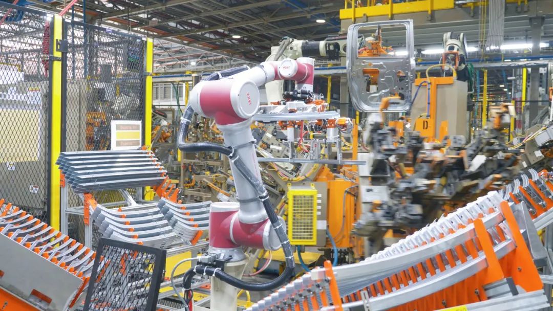 節卡機器人與均普智能達成全球戰略合作 機械手技術驅動智能制造新未來
